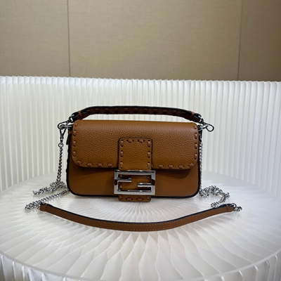 フェンディバッグ正面デザイン